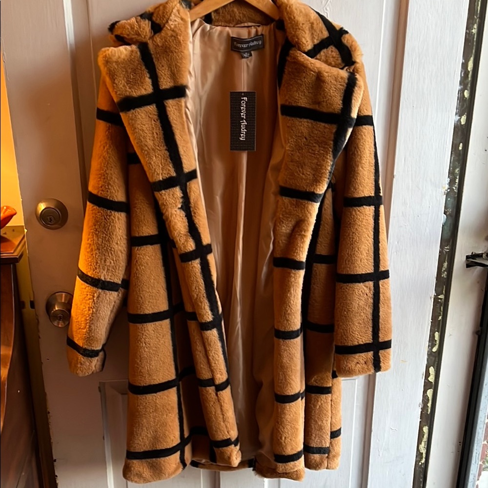 Tan and Black Oversized Teddy Jacket with Geometric Pattern